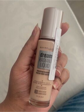 Maybelline Dream Radiant Liquid Hydrating Foundation - Ivory Beige